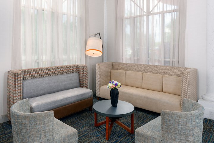 Hotel Interior 8 of 29