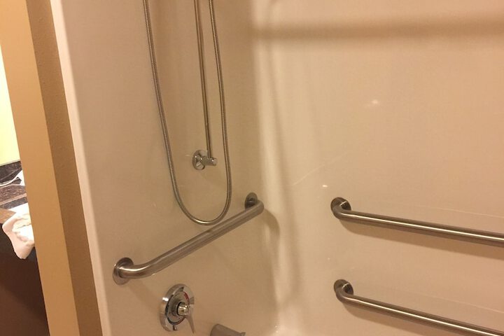 Room 25 of 47