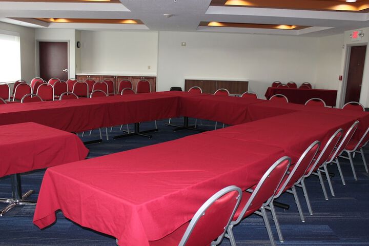 Holiday Inn Express Hotel & Suites Orlando South-Davenport by IHG