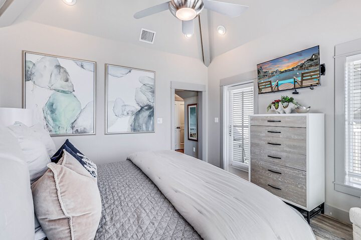 Room 32 of 54