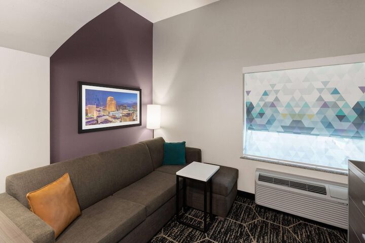 La Quinta Inn & Suites by Wyndham Boutte