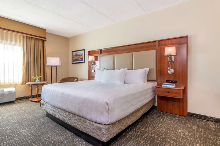 Best Western Plus Waterbury - Stowe