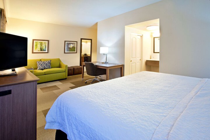 Room 16 of 30