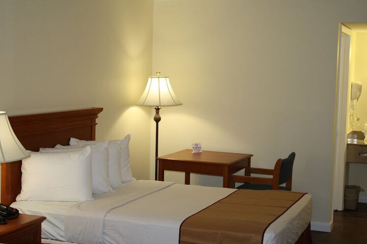 Room 48 of 94
