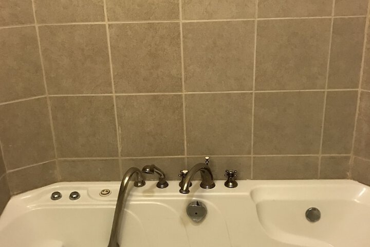 Room 26 of 28