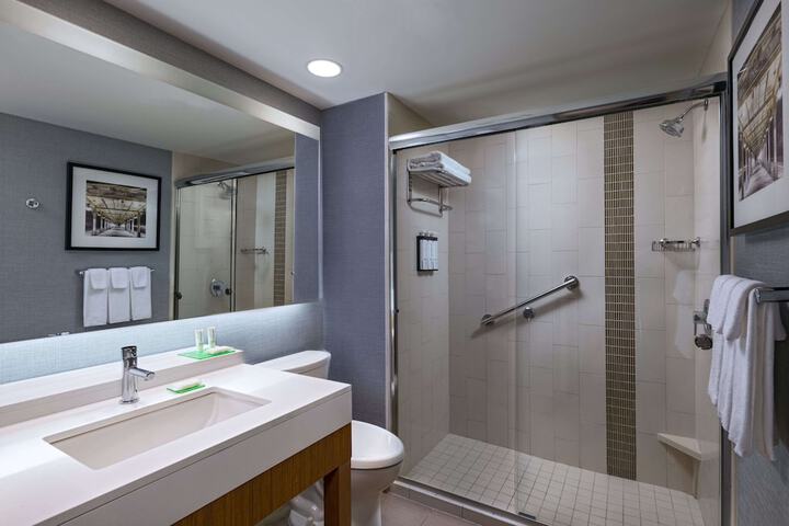 Hyatt Place Greensboro / Downtown