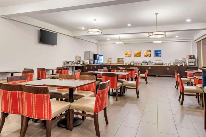 Breakfast/Coffee Service 37 of 39