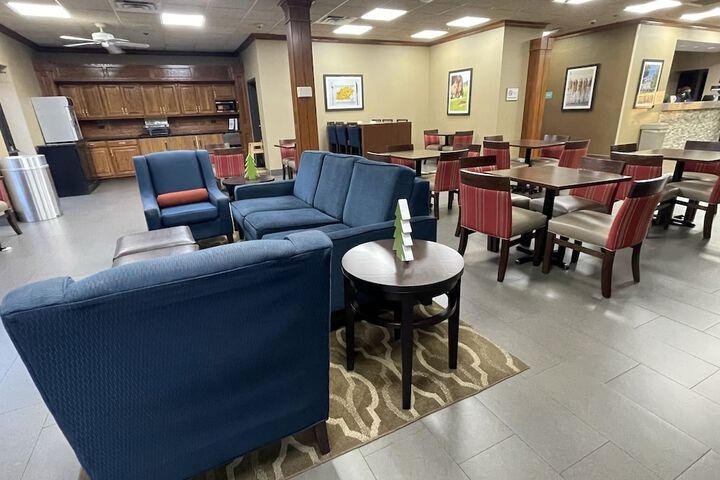 Hotel Interior 18 of 141