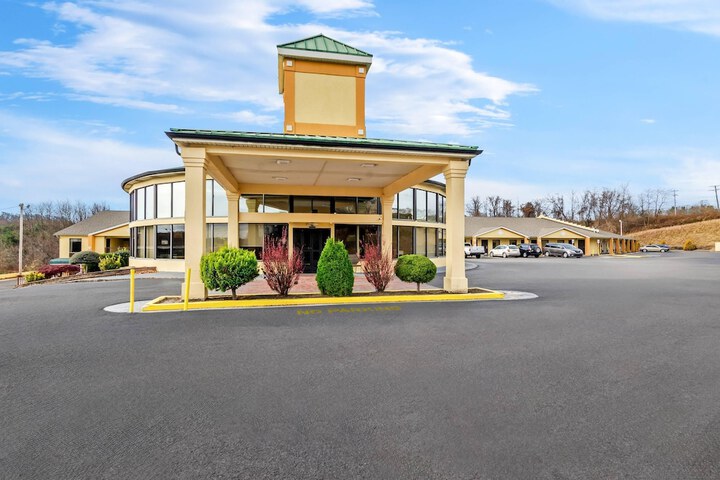 Quality Inn Hillsville
