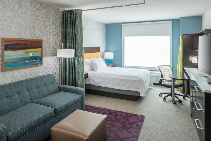Room 32 of 48