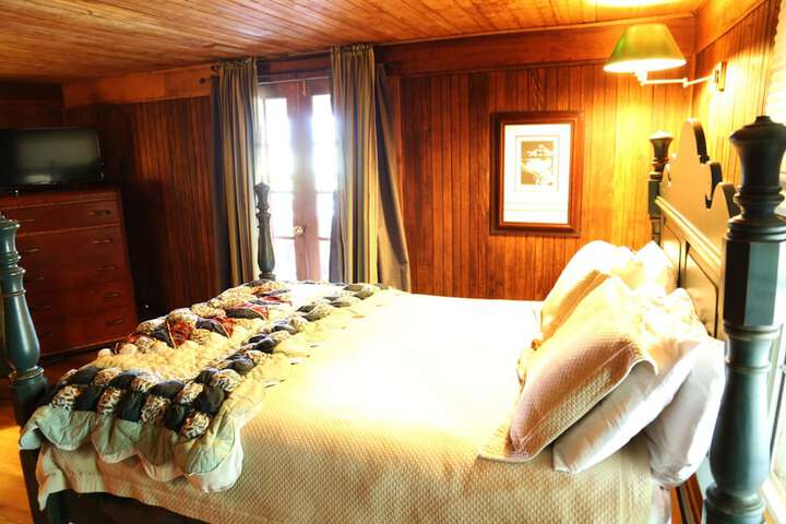 Room 27 of 75
