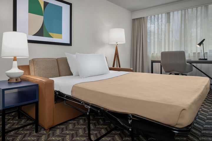 Room 14 of 32