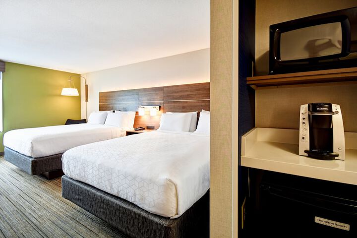 Holiday Inn Express Newport North - Middletown by IHG