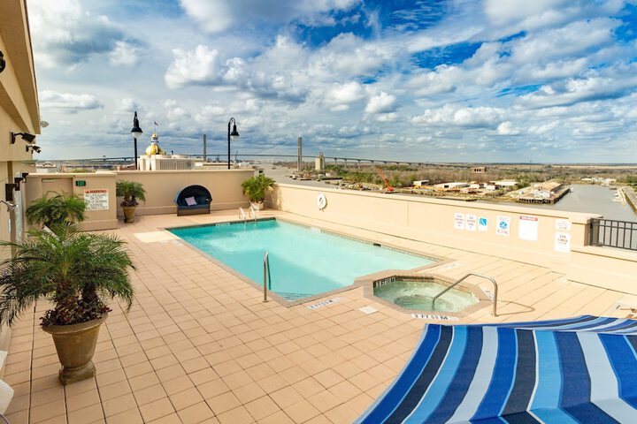 Pool 16 of 93