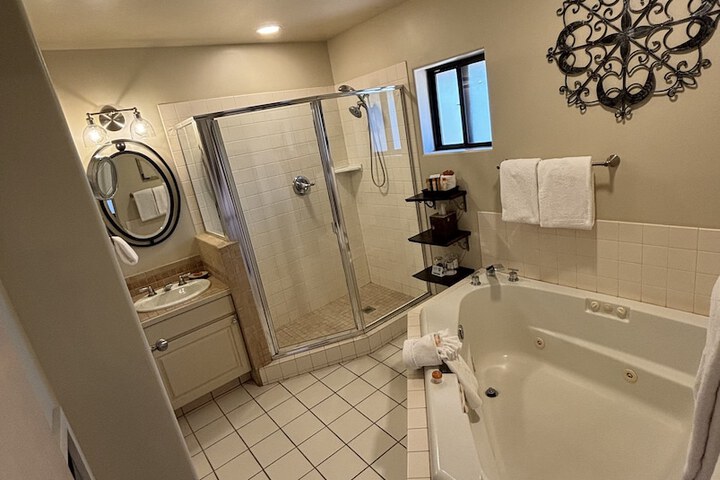 Room 184 of 285