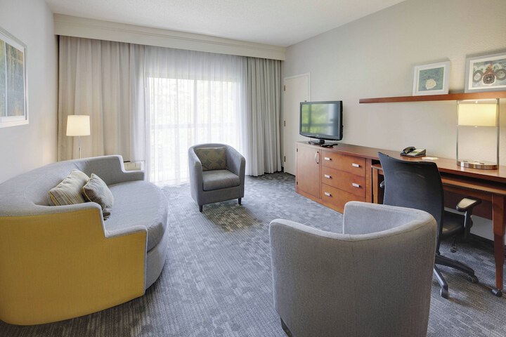 Courtyard by Marriott Atlanta Marietta / I-75 North