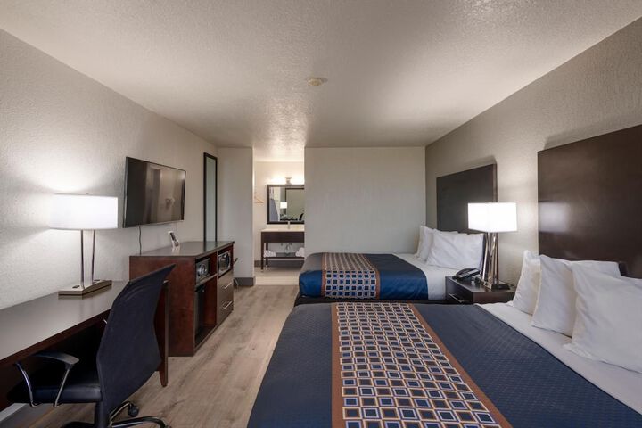 Room 28 of 48