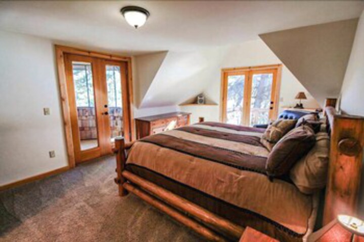 Hereford Cabin 693 - Five Bedroom Home