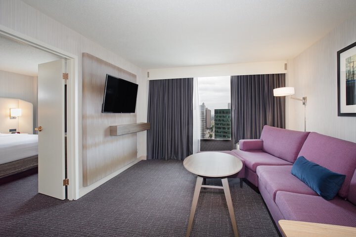 Room 68 of 112