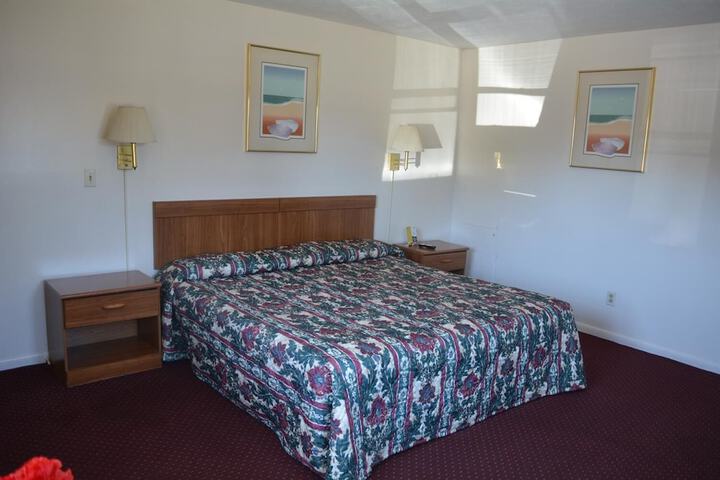 Room 15 of 23