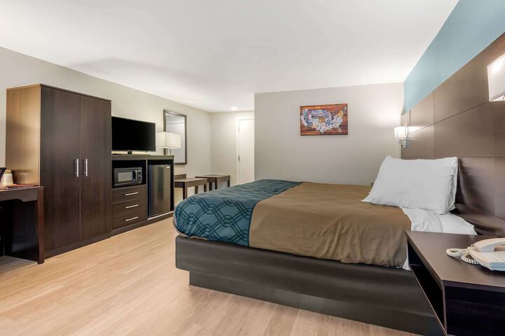 Quality Inn & Suites Lincoln I-93
