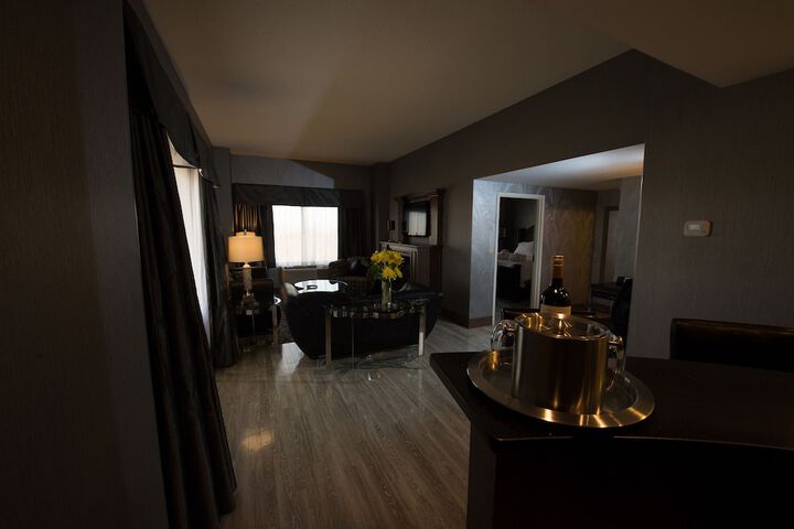 Room 41 of 90