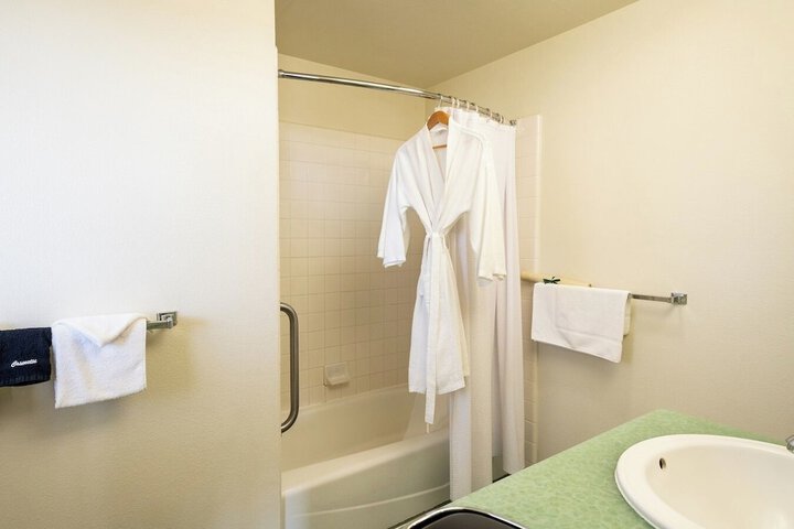Room 15 of 52