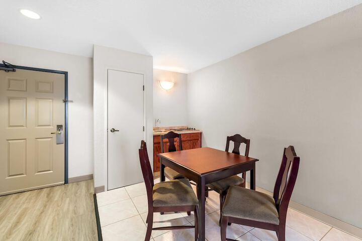 Country Inn & Suites by Radisson Hot Springs, AR