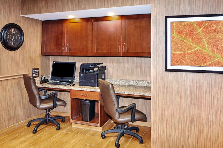 Business Center 45 of 45