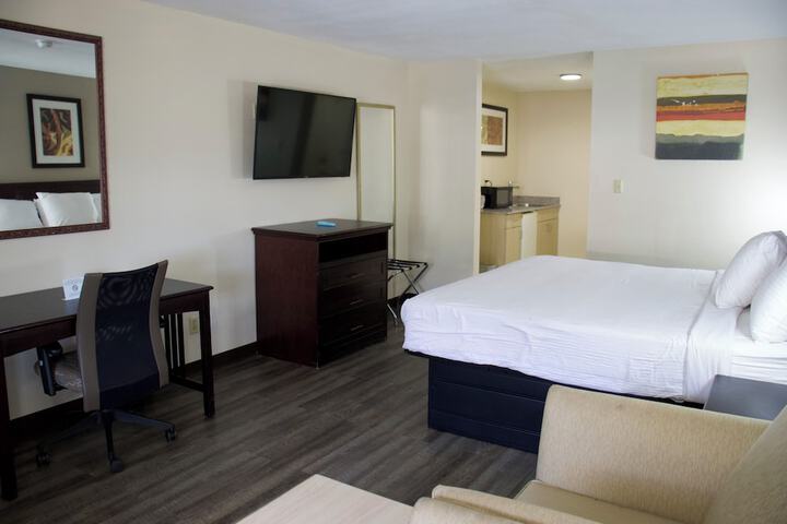 Room 21 of 33