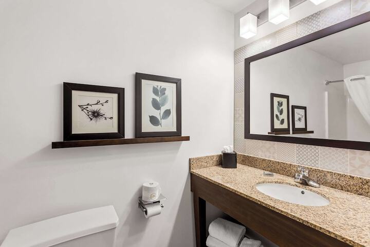 Country Inn & Suites by Radisson Portage, IN