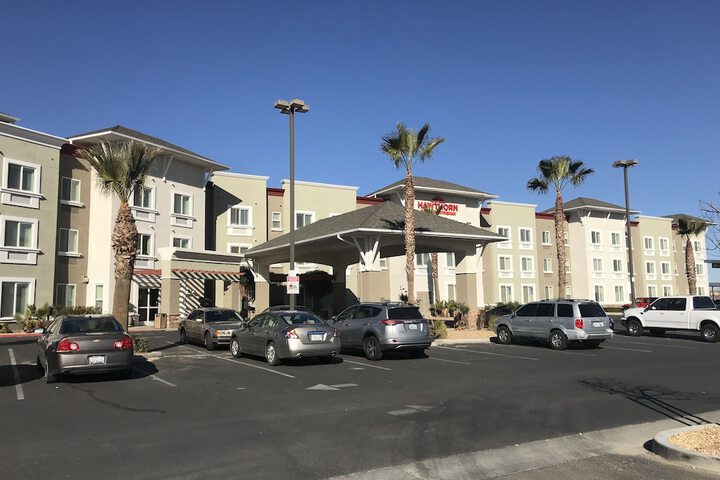 Hawthorn Suites by Wyndham Victorville