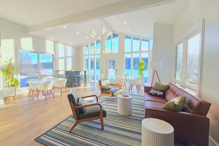 Lakelyn Lodge