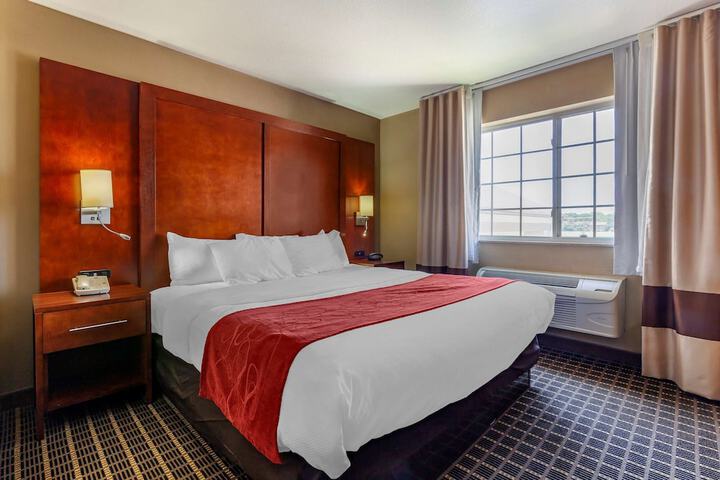 Room 10 of 36