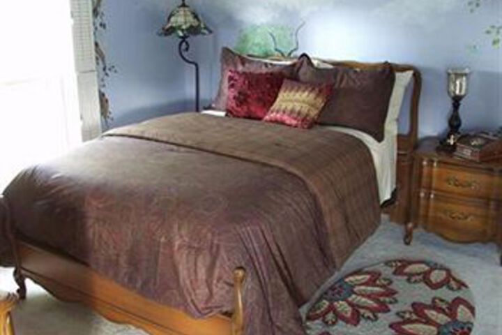 The Rochester Carriage House Bed & Breakfast