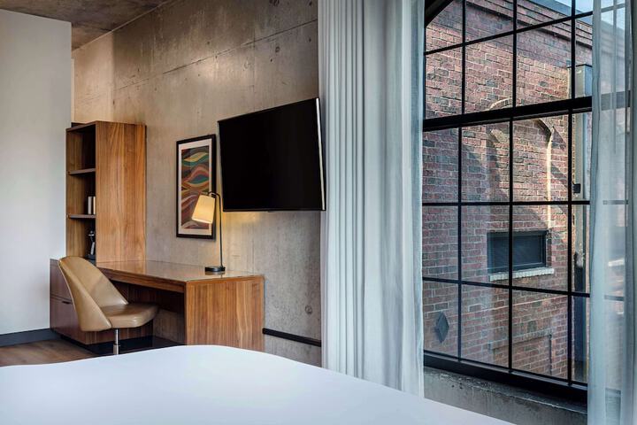 The Loom Hotel Tapestry Collection by Hilton