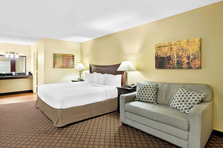Best Western Coach House
