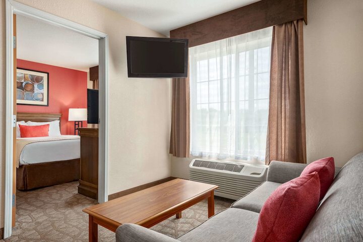 Room 16 of 30