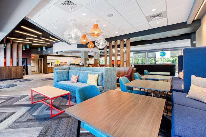 Hotel Interior 9 of 39