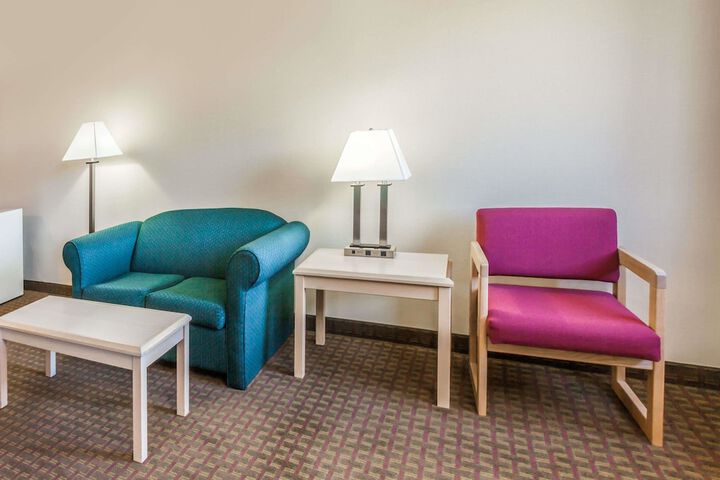 Room 18 of 23