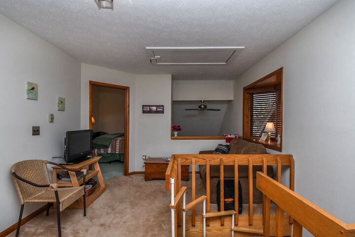 Room 17 of 31