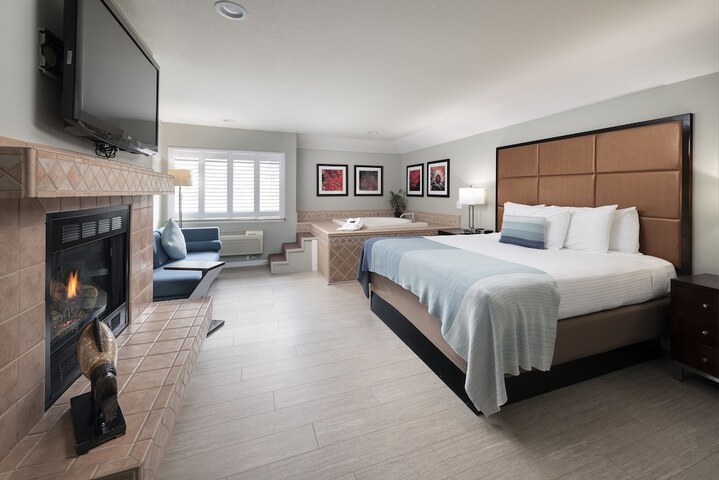 Room 10 of 25