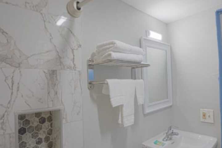 Room 19 of 65