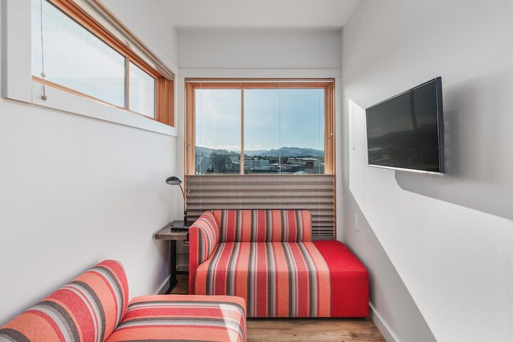 Headlands Coastal Lodge & Spa