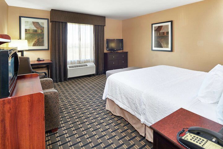 Room 21 of 28