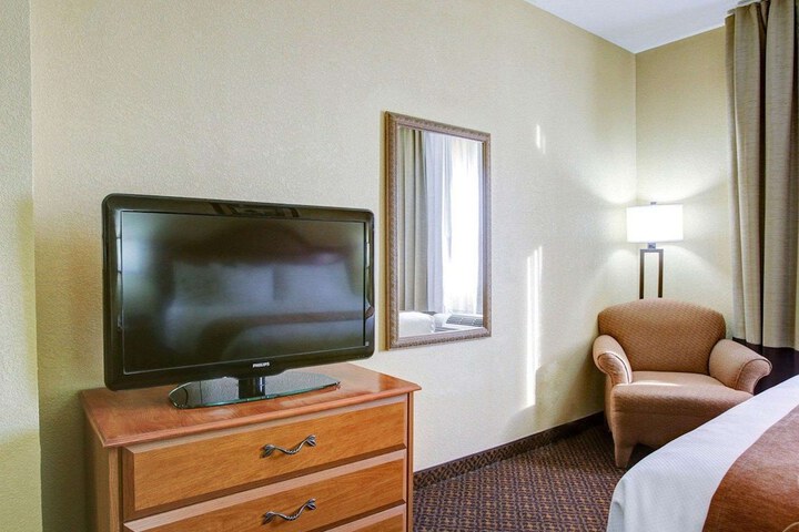 Room 14 of 25