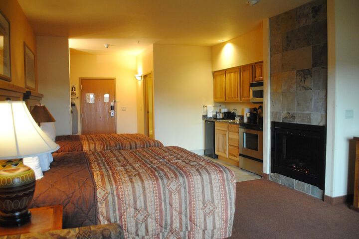 Room 25 of 34