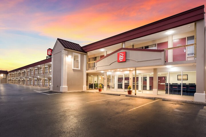 Hotel 4 of 43