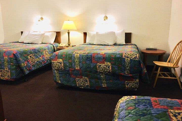 Room 33 of 51