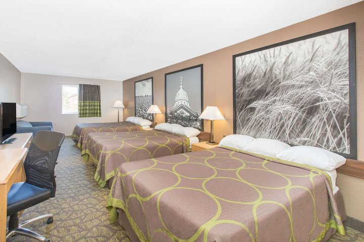 Room 14 of 15
